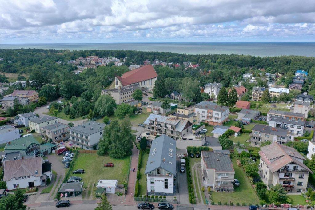 Kompas Jastrzębia Góra Exteriör bild